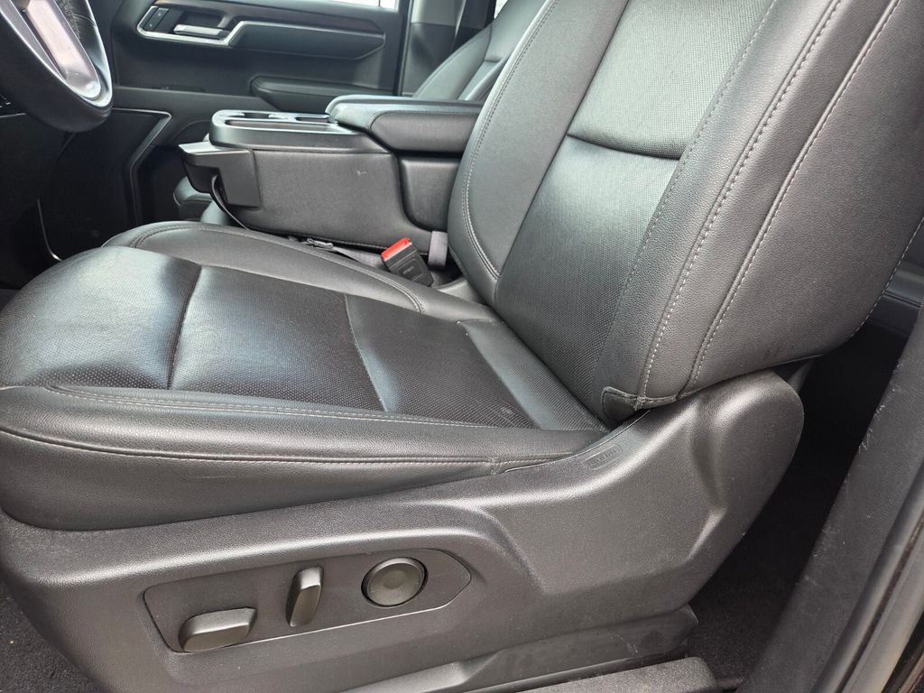 Certified Used 2025 Black GMC SLT image 10