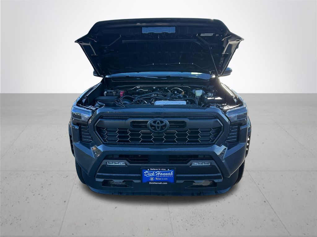 2025 Toyota Tacoma TRD Sport 4x4 Double Cab photo 4