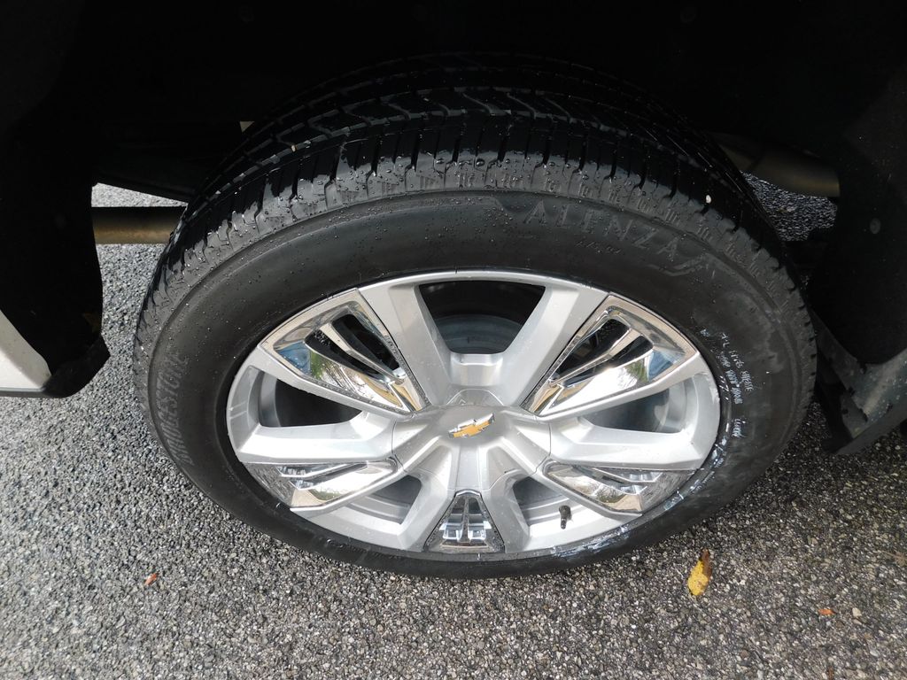 Thumbnail: 2025 Chevrolet Silverado 1500 - 9