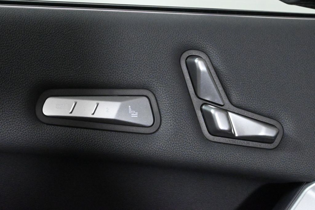 Thumbnail: 2026 BMW iX - 28