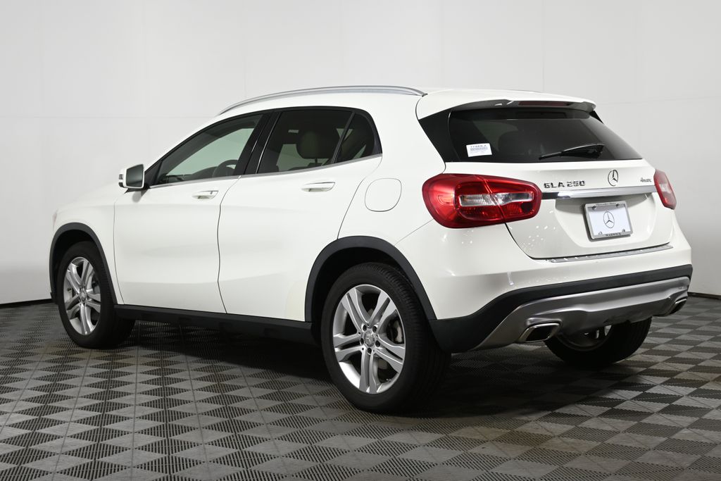 2016 Mercedes-Benz GLA 250 4MATIC 5