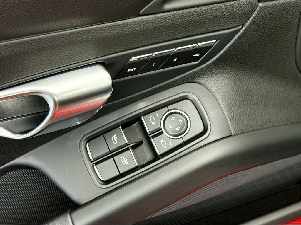 Thumbnail: 2022 Porsche 718 Boxster - 22