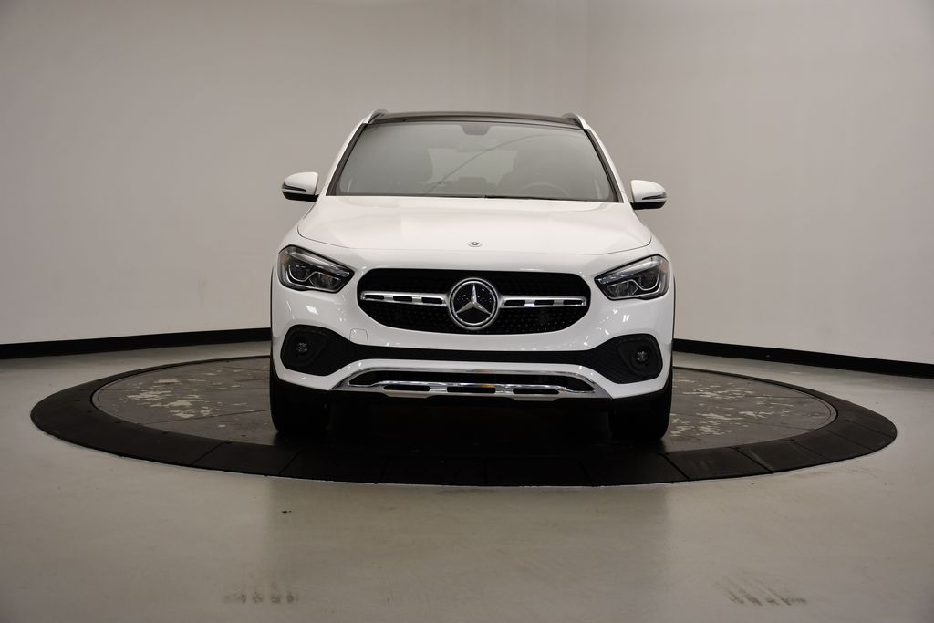 2021 Mercedes-Benz GLA 250 4MATIC 8