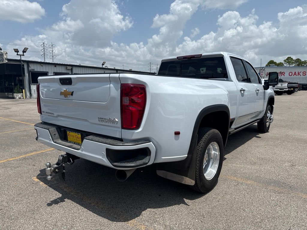 2026 Chevrolet Silverado 3500HD High Country - 5