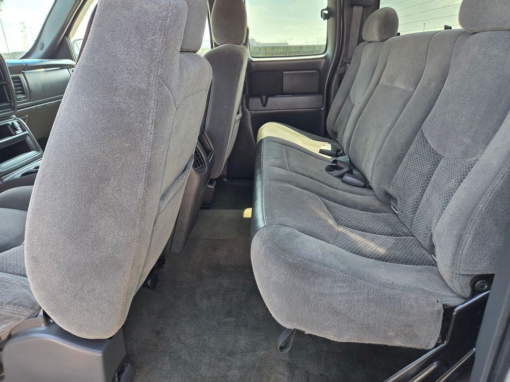 2005 Chevrolet Silverado 1500 LS