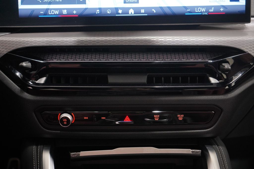 Thumbnail: 2026 BMW 4 Series - 13