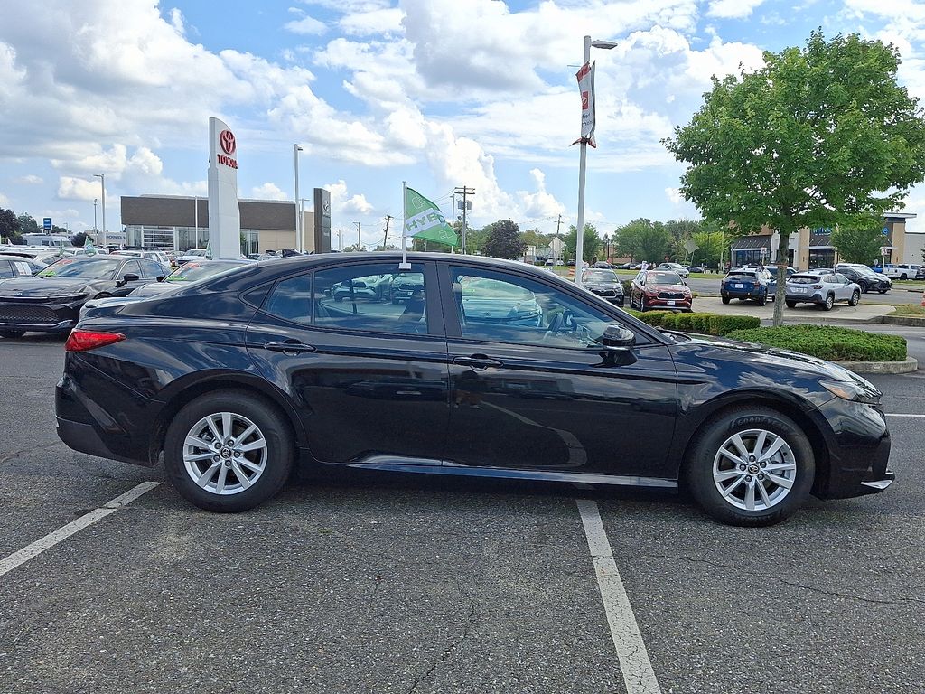 Thumbnail: 2025 Toyota Camry - 6