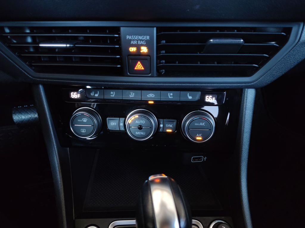 Used Car 2019 Volkswagen Jetta  Sel Premium For Sale Under $25,000 In Austin, Texas