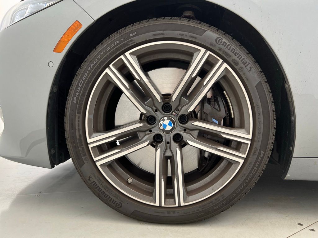 Thumbnail: 2024 BMW 8 Series - 24