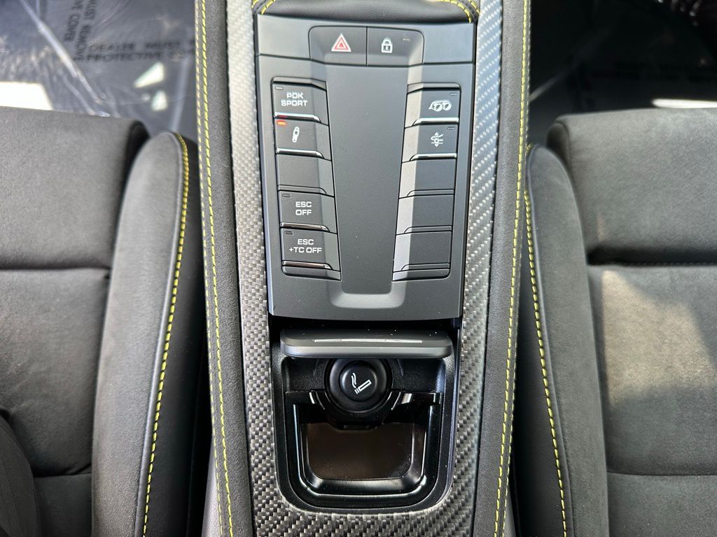 Thumbnail: 2024 Porsche  - 24