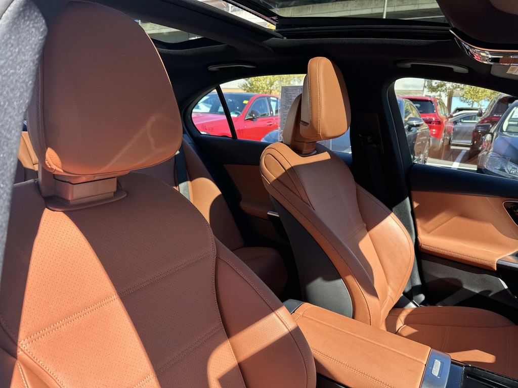 Thumbnail: 2025 Mercedes-Benz C-Class - 23