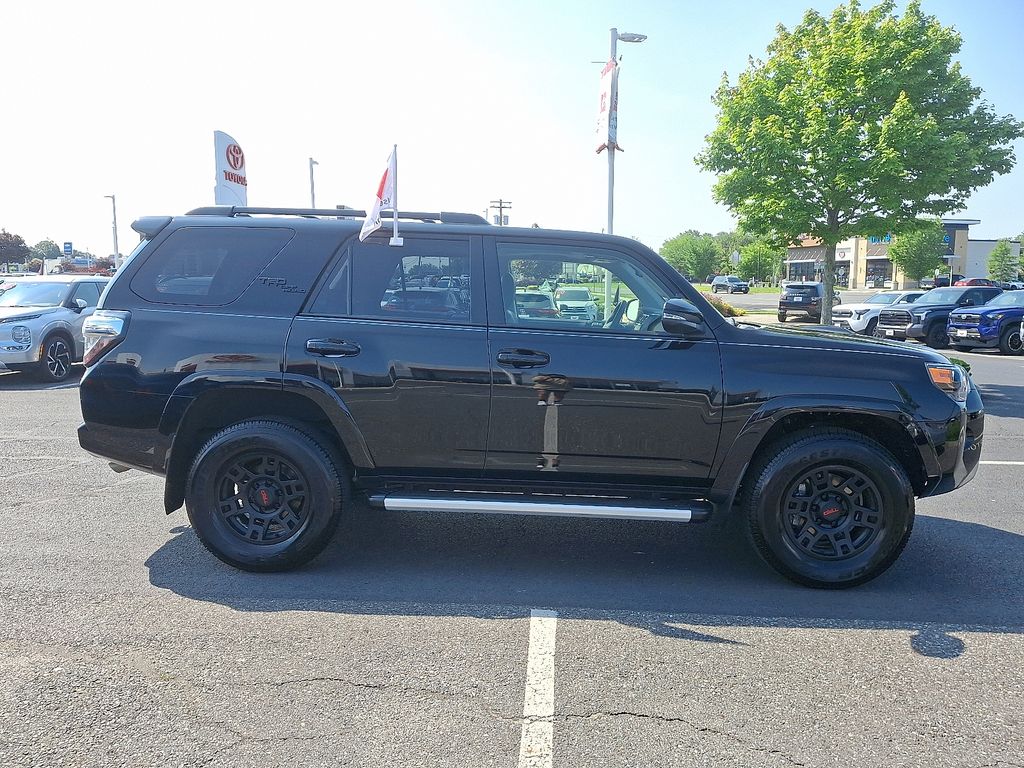 2024 Toyota 4Runner TRD Off Road 7