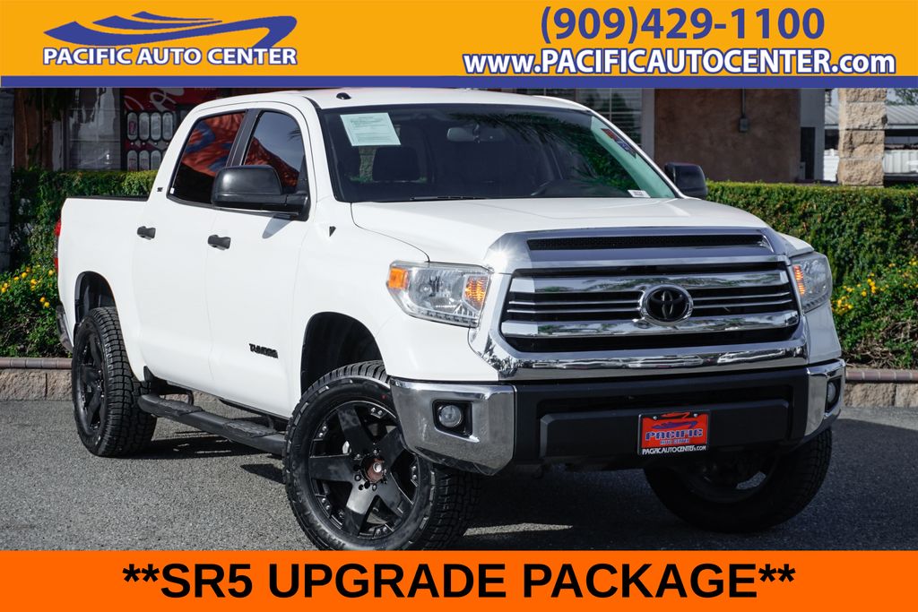 Super White 2017 Toyota Tundra Pickup Truck 4X2 6-Speed Automatic Overdrive