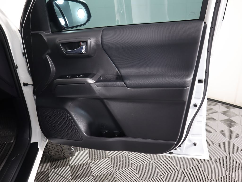 Thumbnail: 2023 Toyota Tacoma - 26