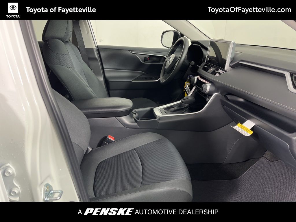 Thumbnail: 2025 Toyota RAV4 - 8