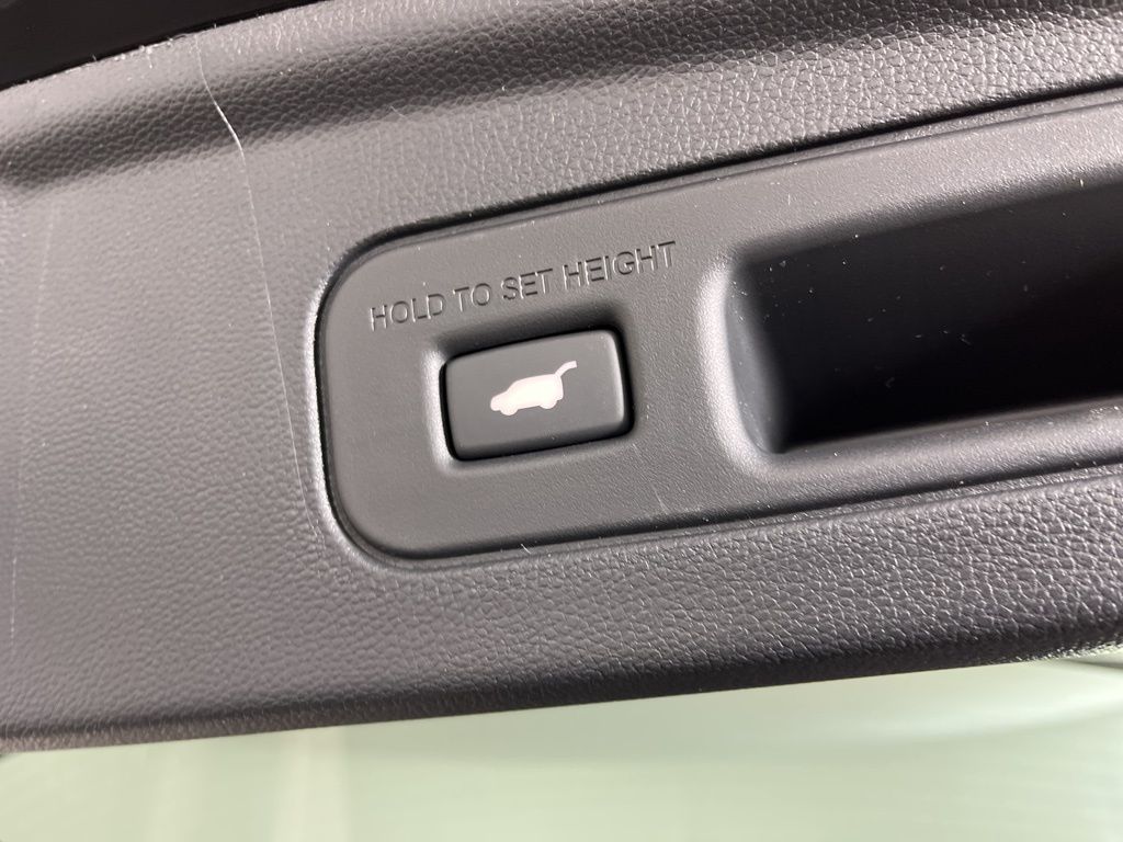 2025 Acura MDX Base 11