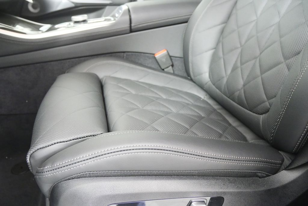 Thumbnail: 2026 BMW X5 - 10