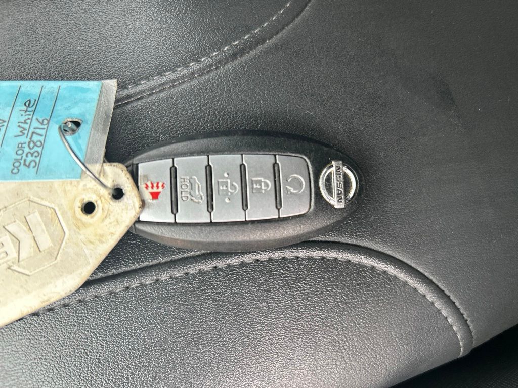Used 2018 White Nissan SV image 28