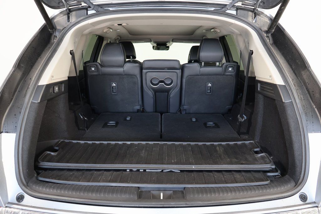 Thumbnail: 2023 Acura MDX - 14