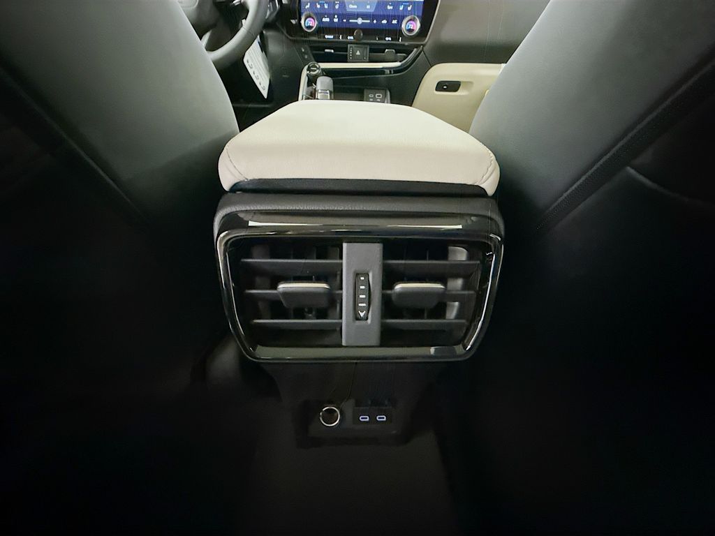 2025 Lexus NX Hybrid 350h Luxury 18