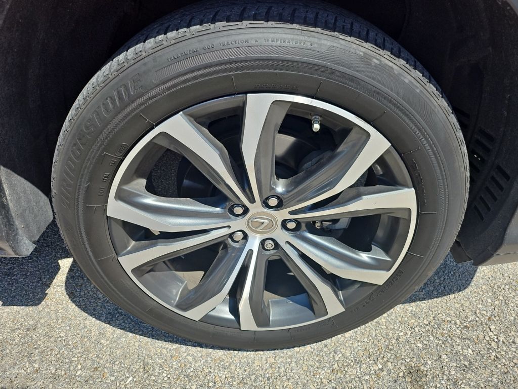 Used 2017 Red Lexus 350 image 12