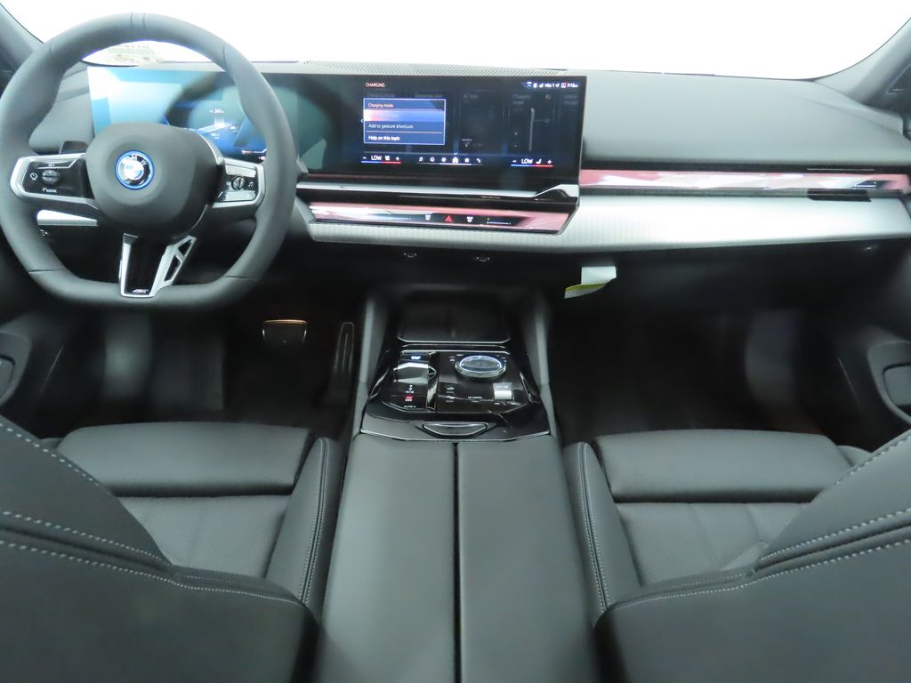 2025 BMW i5 eDrive40 13