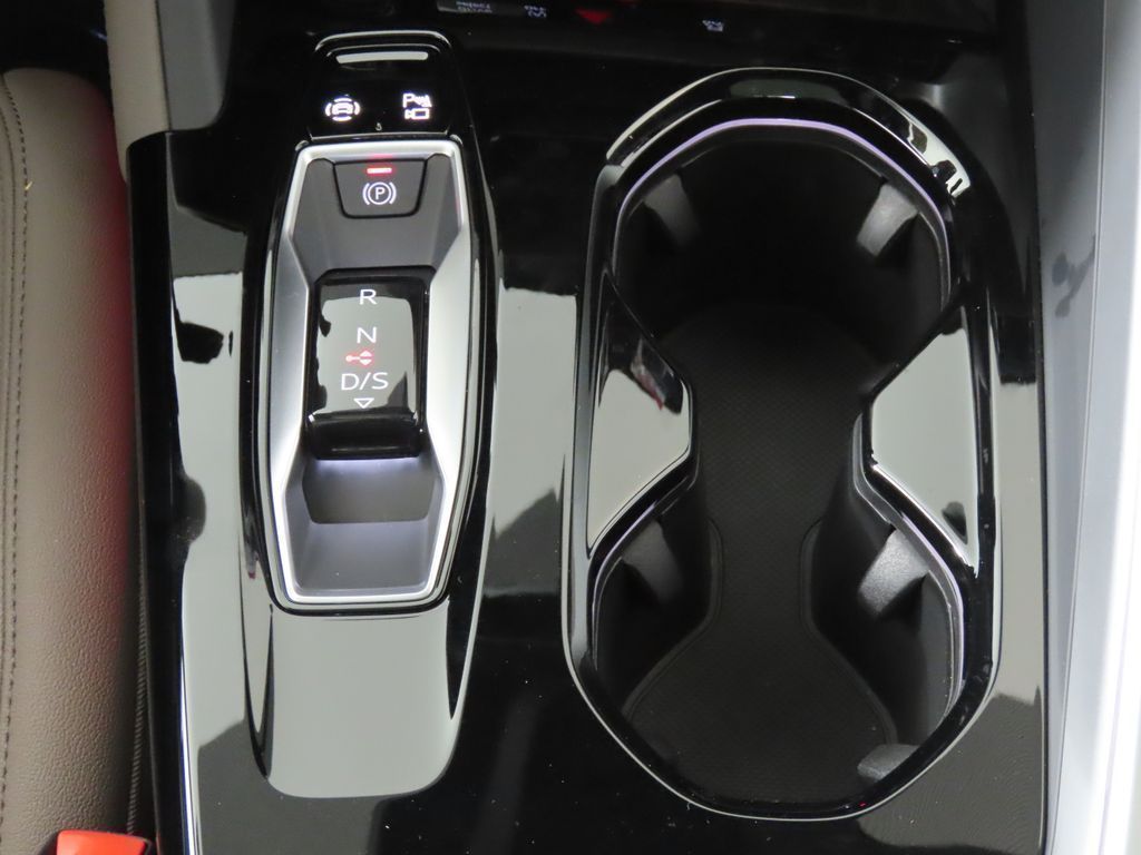 Thumbnail: 2025 Audi Q5 - 20