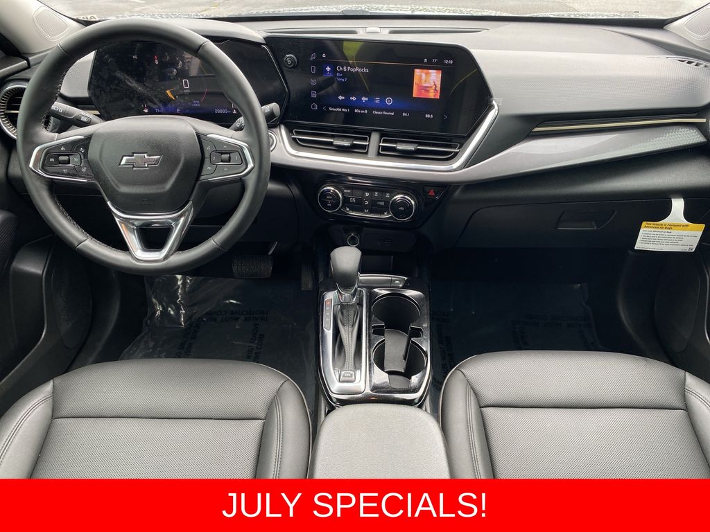 Used 2025 Chevrolet Trax SUV