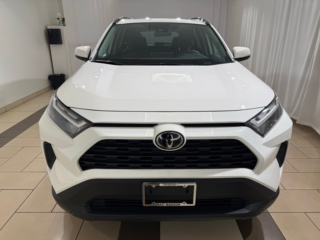 Thumbnail: 2025 Toyota RAV4 - 8
