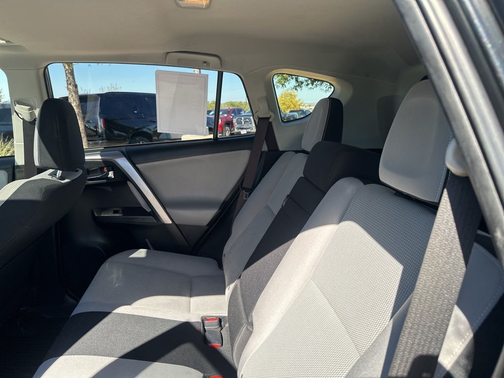 Used Car 2016 Toyota Rav4 Hybrid  Xle For Sale Under $20,000 In Austin, Texas