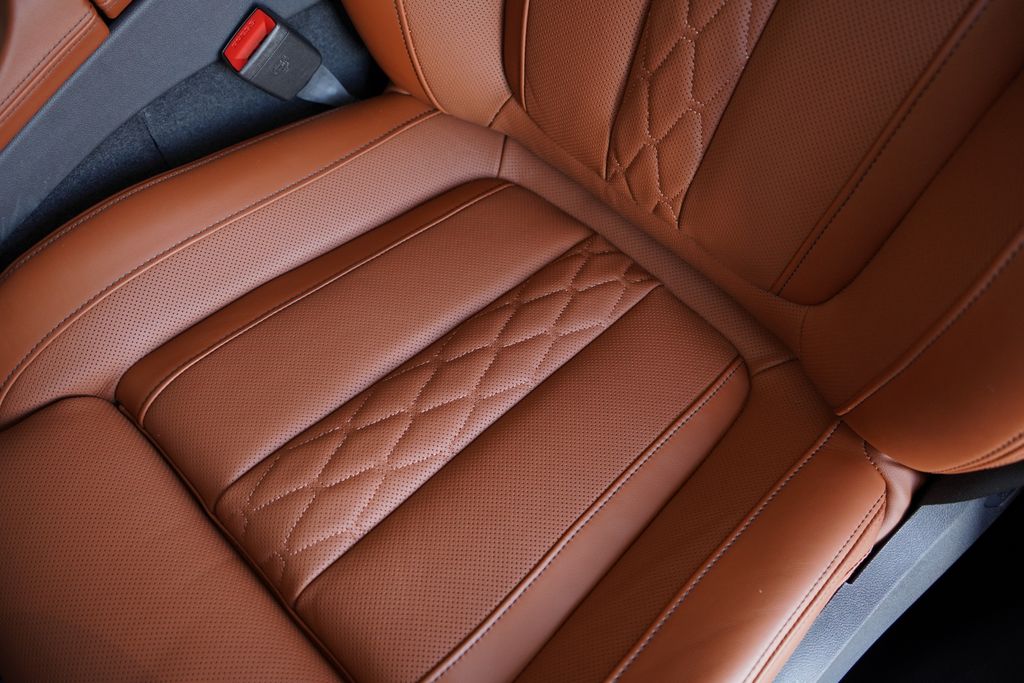 Thumbnail: 2026 BMW X5 - 12