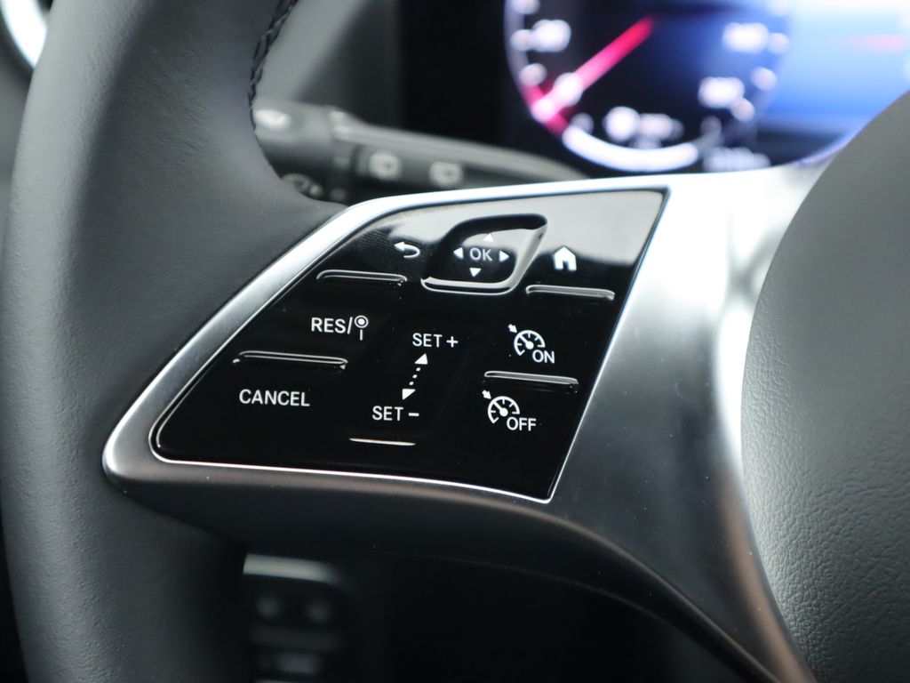 Thumbnail: 2025 Mercedes-Benz GLA - 11