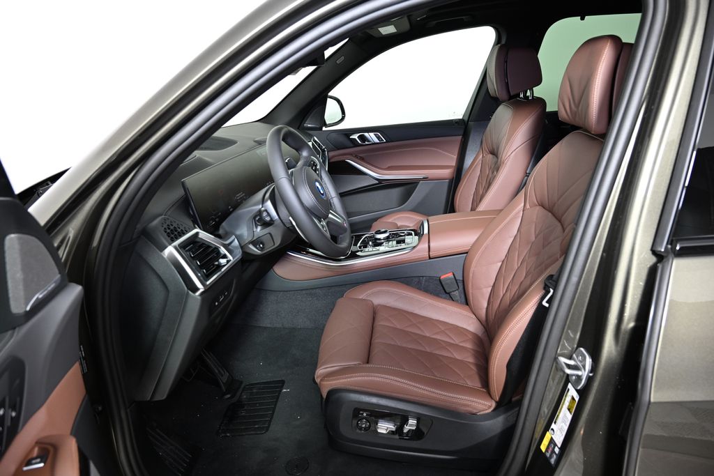 Thumbnail: 2026 BMW X5 - 14