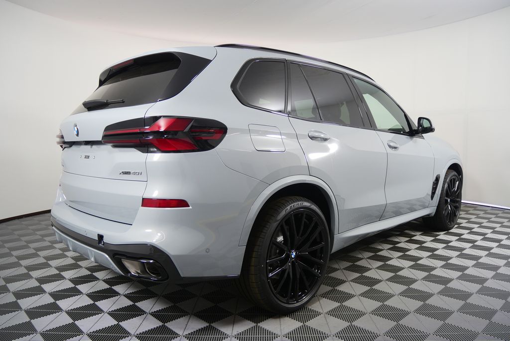 Thumbnail: 2026 BMW X5 - 3