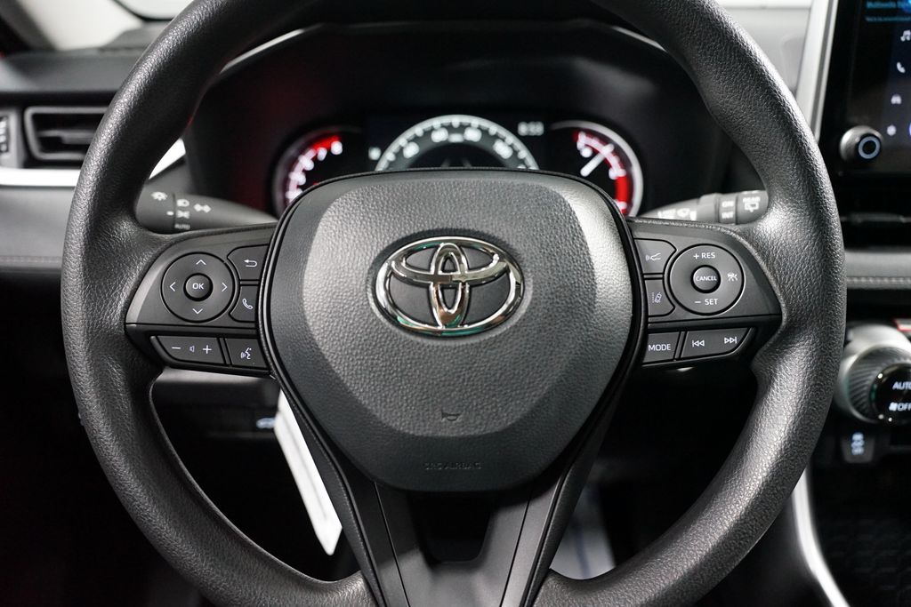 Thumbnail: 2025 Toyota RAV4 - 12