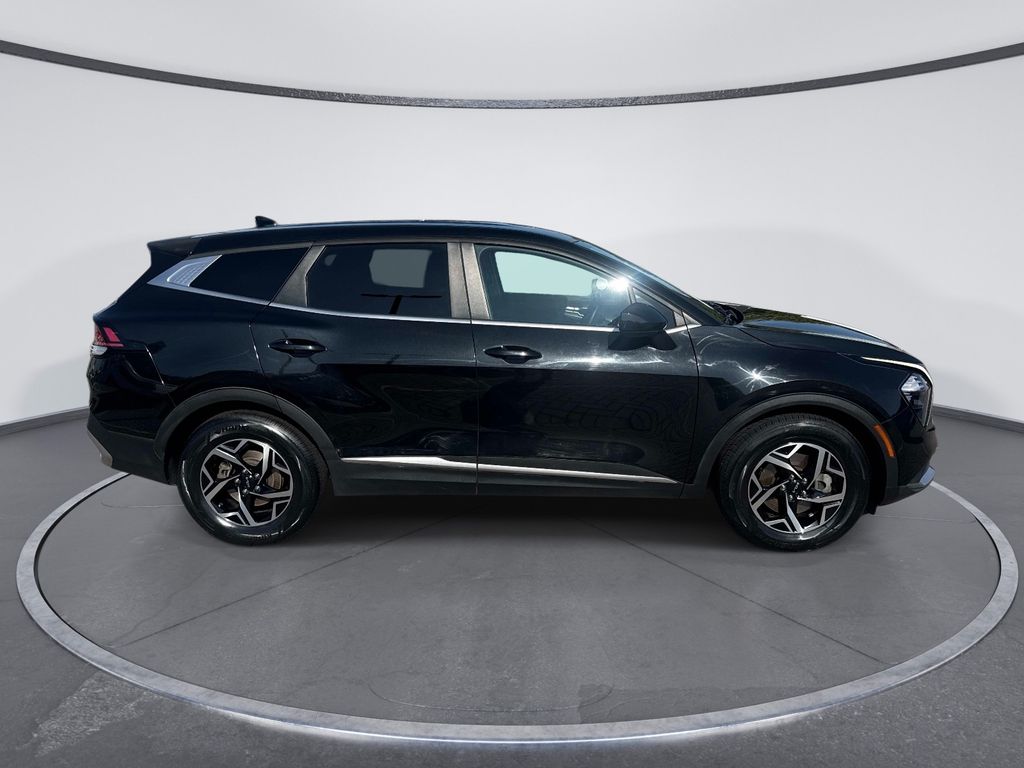 Used 2023 Black Kia LX image 8
