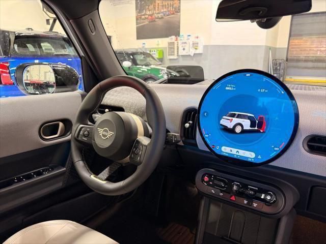 Thumbnail: 2025 MINI Cooper Hardtop - 29