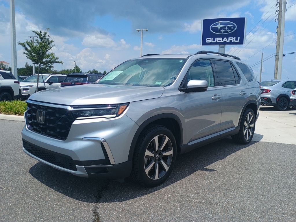 Lunar Silver Metallic 2024 Honda Pilot SUV / Crossover All-Wheel Drive Automatic