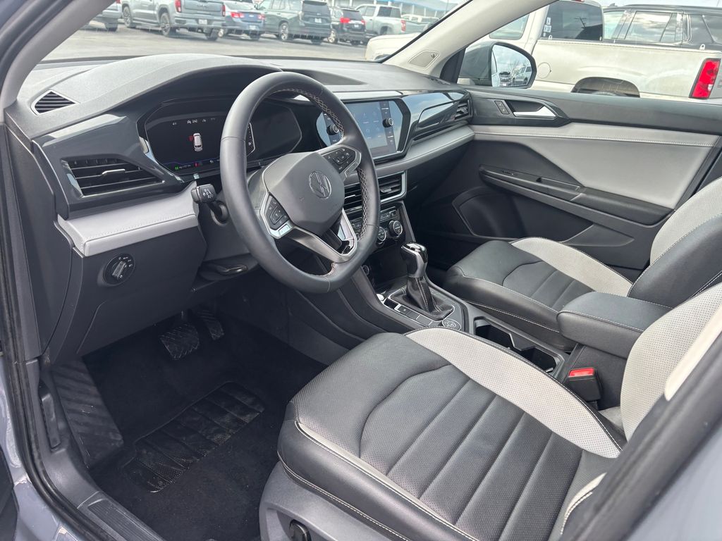 Used Car 2022 Volkswagen Taos  1.5t Sel For Sale Under $20,000 In Austin, Texas