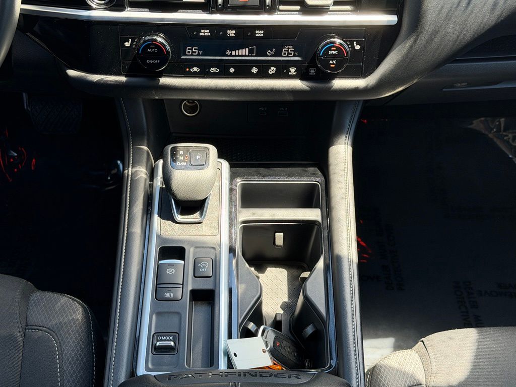 Used 2024 Nissan Pathfinder SUV