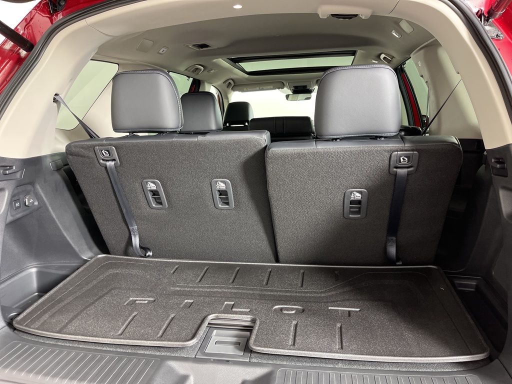 2025 Honda Pilot Touring 22