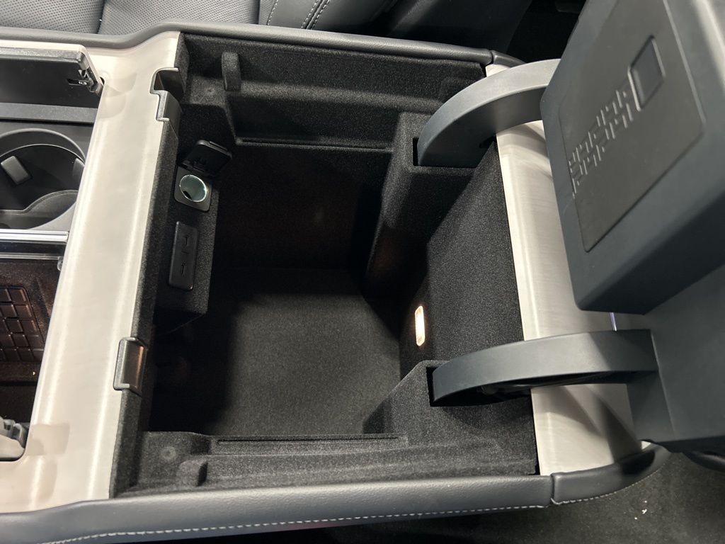 new 2026 Lincoln Navigator car, priced at $105,615