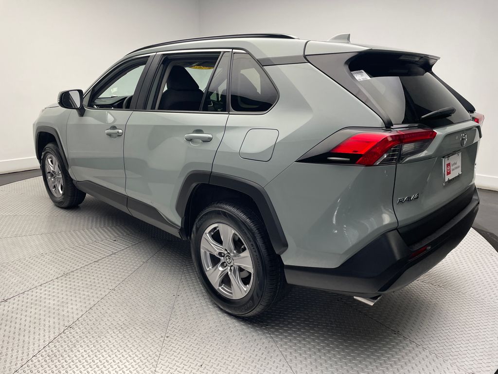 2023 Toyota RAV4 XLE 7