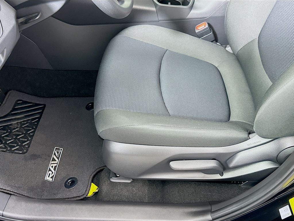 Thumbnail: 2025 Toyota RAV4 - 19