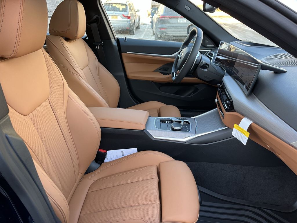 Thumbnail: 2026 BMW 4 Series - 25