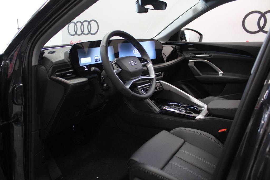 Thumbnail: 2026 Audi Q5 - 11