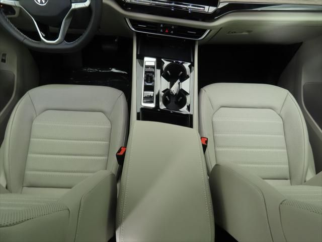 Thumbnail: 2026 Volkswagen Atlas - 17