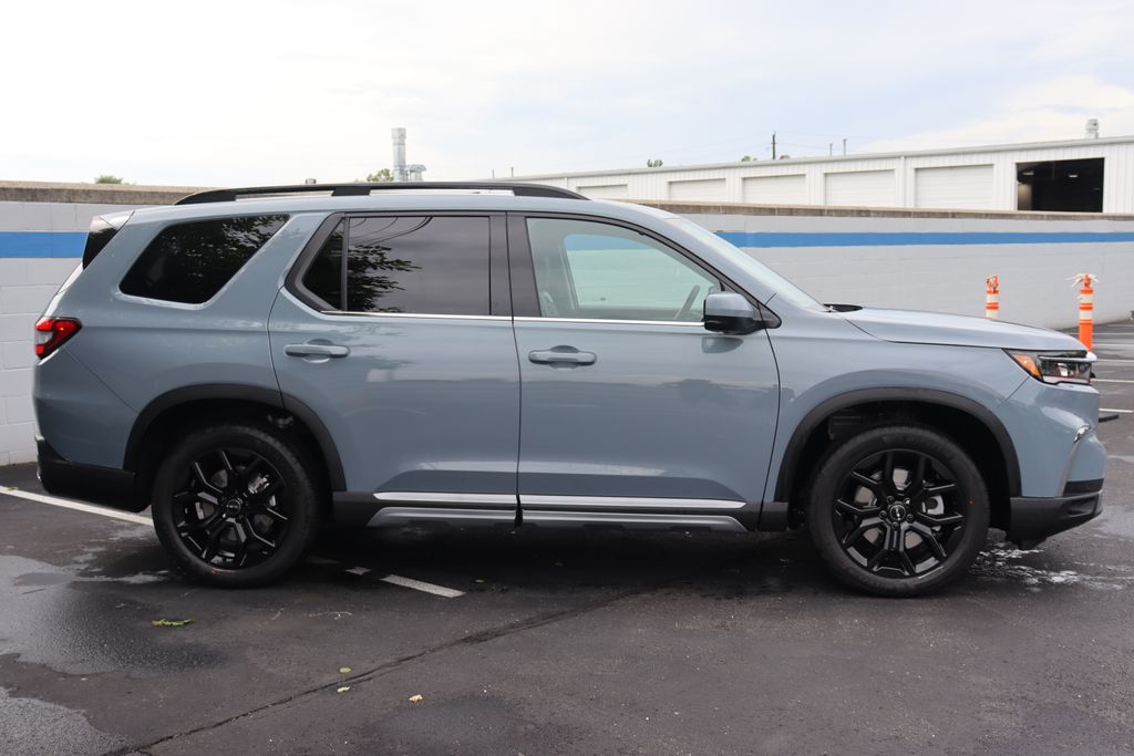 2025 Honda Pilot Black Edition 6
