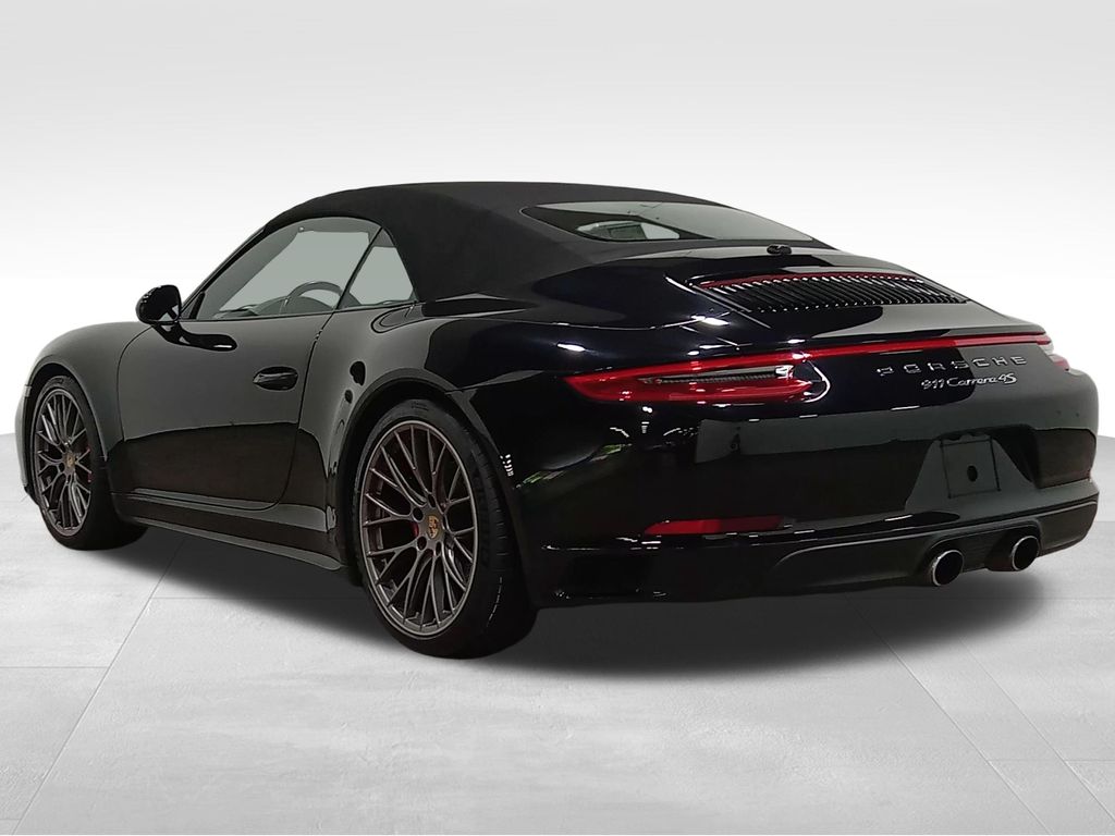 2017 Porsche 911 Carrera 4S