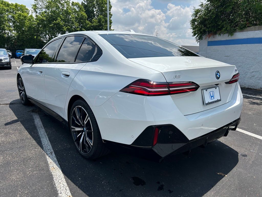 Thumbnail: 2024 BMW i5 - 3